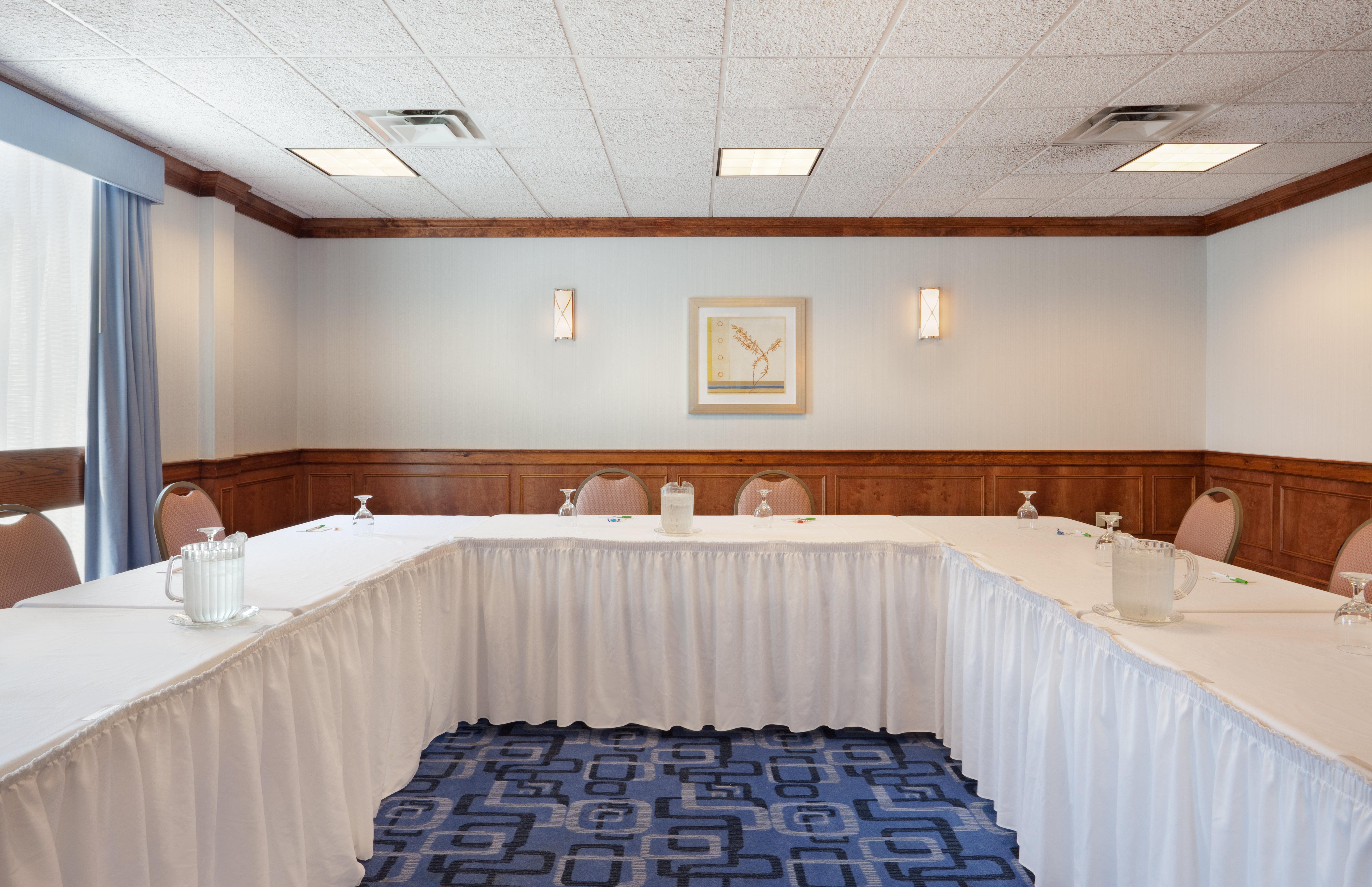 Cape Cod Hotel 3*
