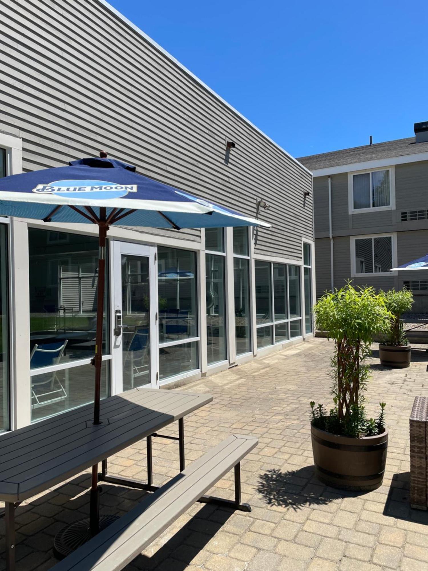 Cape Cod Hotel 3*